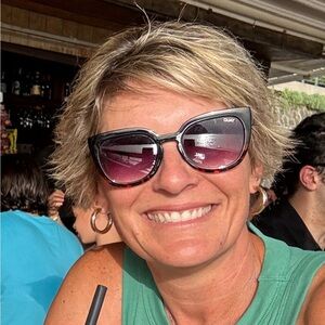 Meet your Posher, Melissa